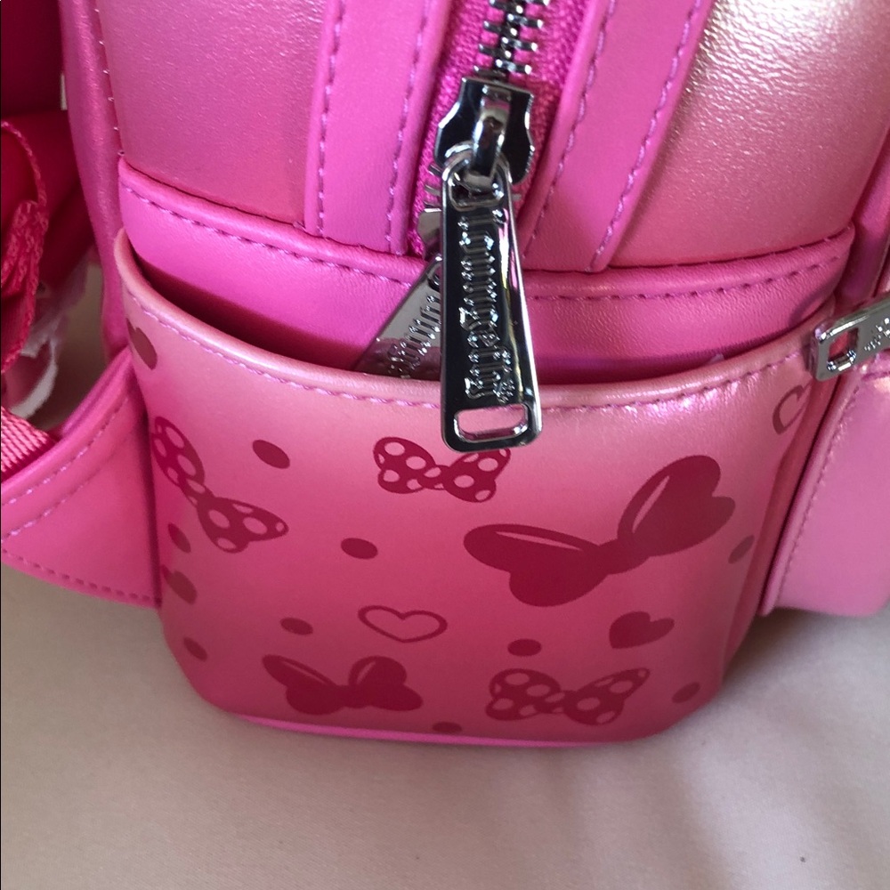 Loungegly Disney Minnie Mouse Pink Confetti mini Backpack Hard Tag New! - Picture 9 of 13